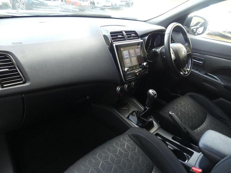 Mitsubishi ASX Photo 4f79b197-84e0-4a0c-9743-2f6306f565c7.jpg