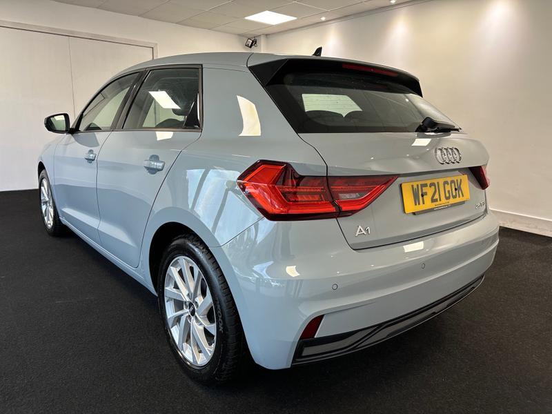 Audi A1 Photo 4f7c9f7e-a8a1-416e-83e4-c4c71bd12ce5.jpg