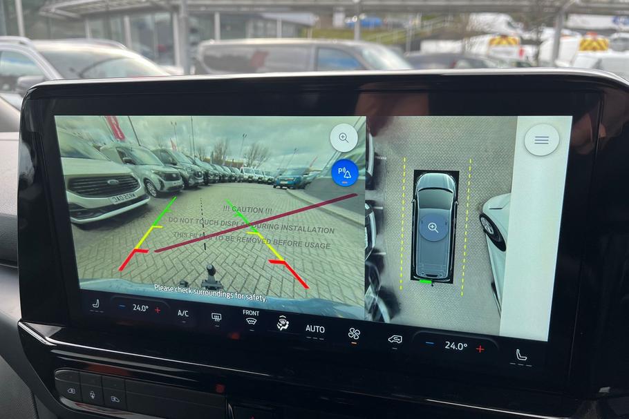 Used Ford TOURNEO CUSTOM 18/N123243 17