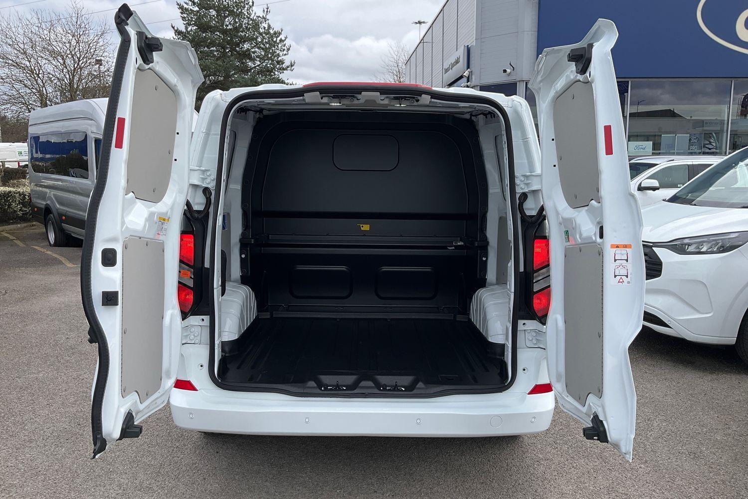 Ford TRANSIT CUSTOM Photo 6