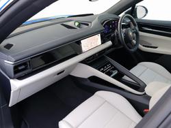 PORSCHE Macan Photo 3