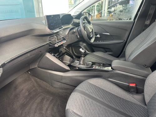 Peugeot 208 Photo 4f83eaa8-e51b-4137-a734-d6b456077bb2.jpeg