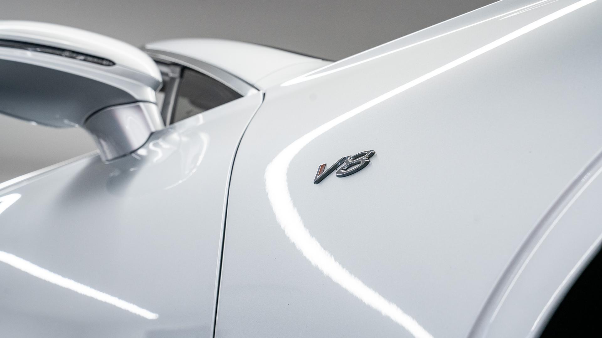 Bentley Continental Photo 4f8b3755-8186-4731-a0cb-af2307eabf19.jpg