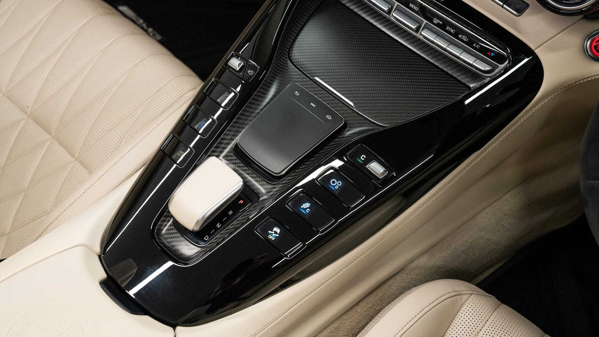 Mercedes-Benz AMG GT Photo 4f8d66fd-2322-4cf9-b949-deffbdc3e4cc.jpg