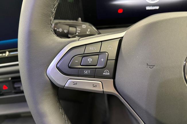 VOLKSWAGEN Tiguan Photo 17