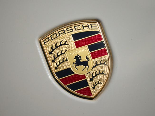 PORSCHE Taycan Photo 13