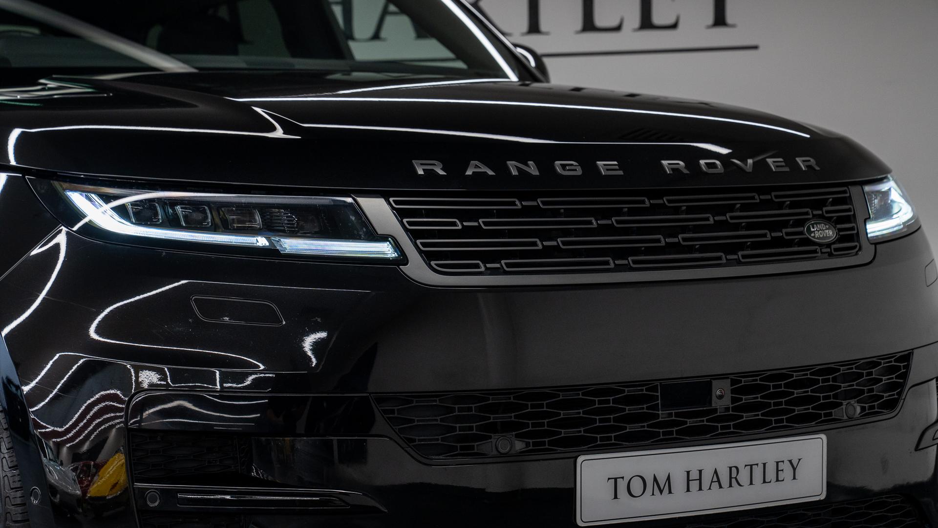Land Rover Range Rover Sport Photo 4fd95bad-c154-48a0-9fce-ec8eb03c8500.jpg