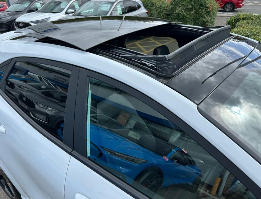 Ford Puma Photo 4fde235f-39c1-4fa8-b2c4-68d085be4e03.jpg
