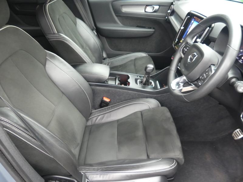 Volvo XC40 Photo 4fe2101c-9cba-460d-bba4-4e6fd5a7e774.jpg