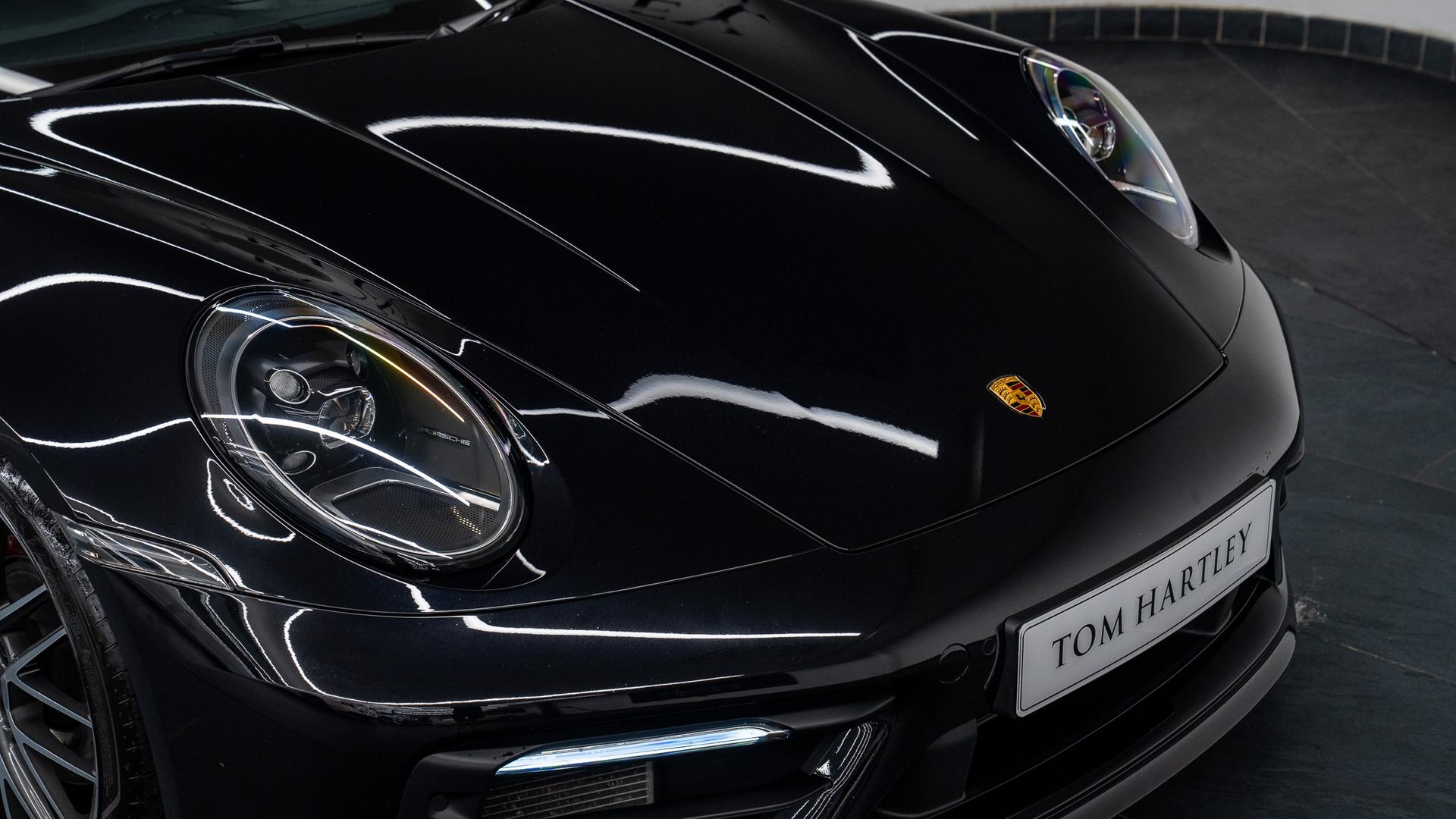 Porsche 911 Photo 4fe2ea0f-8789-45cd-85bd-7d405d85d910.jpg