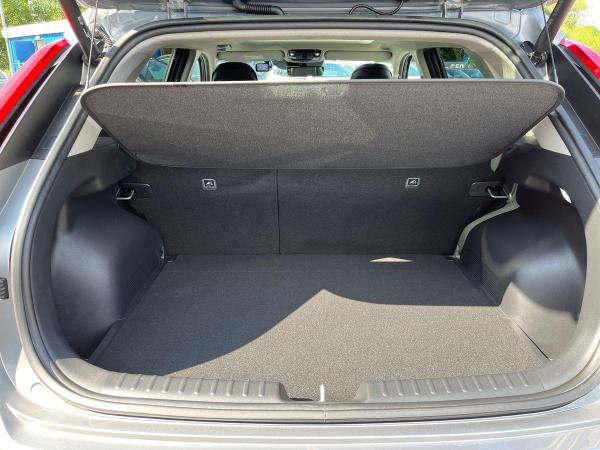 Kia Niro Photo 4feda9e2-96a7-4b32-aa87-1e211c592385.jpg