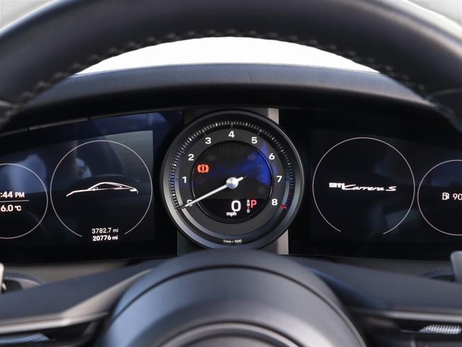 PORSCHE 911 Photo 31