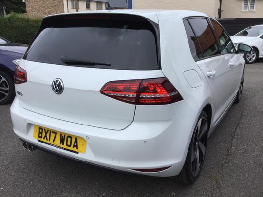 Volkswagen Golf Photo 50128d26-0ce0-4850-8f30-50a81c724ddb.jpg