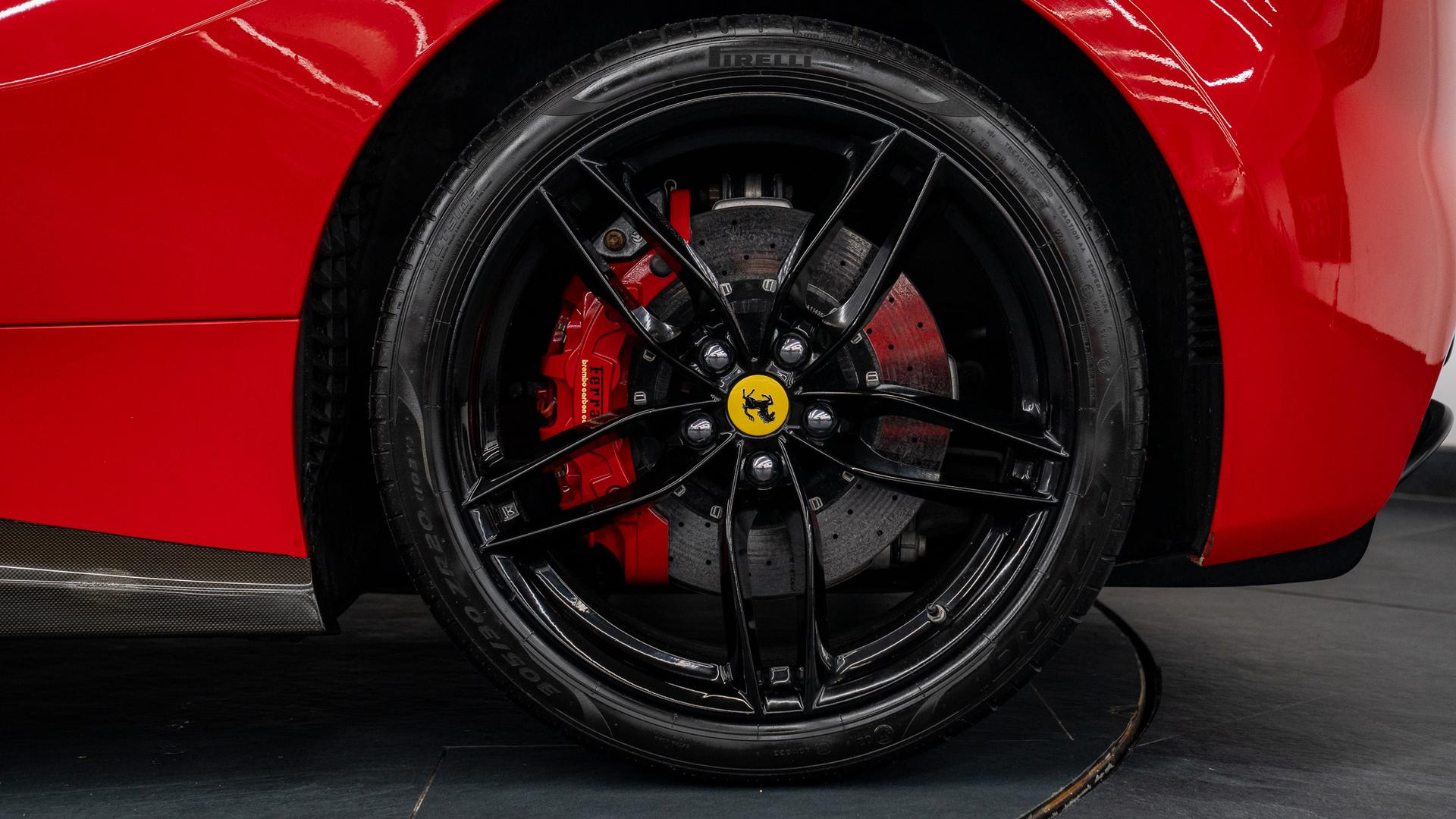 Ferrari 488 Photo 5014ee76-8e2e-4705-b431-cbee8d0f825a.jpg
