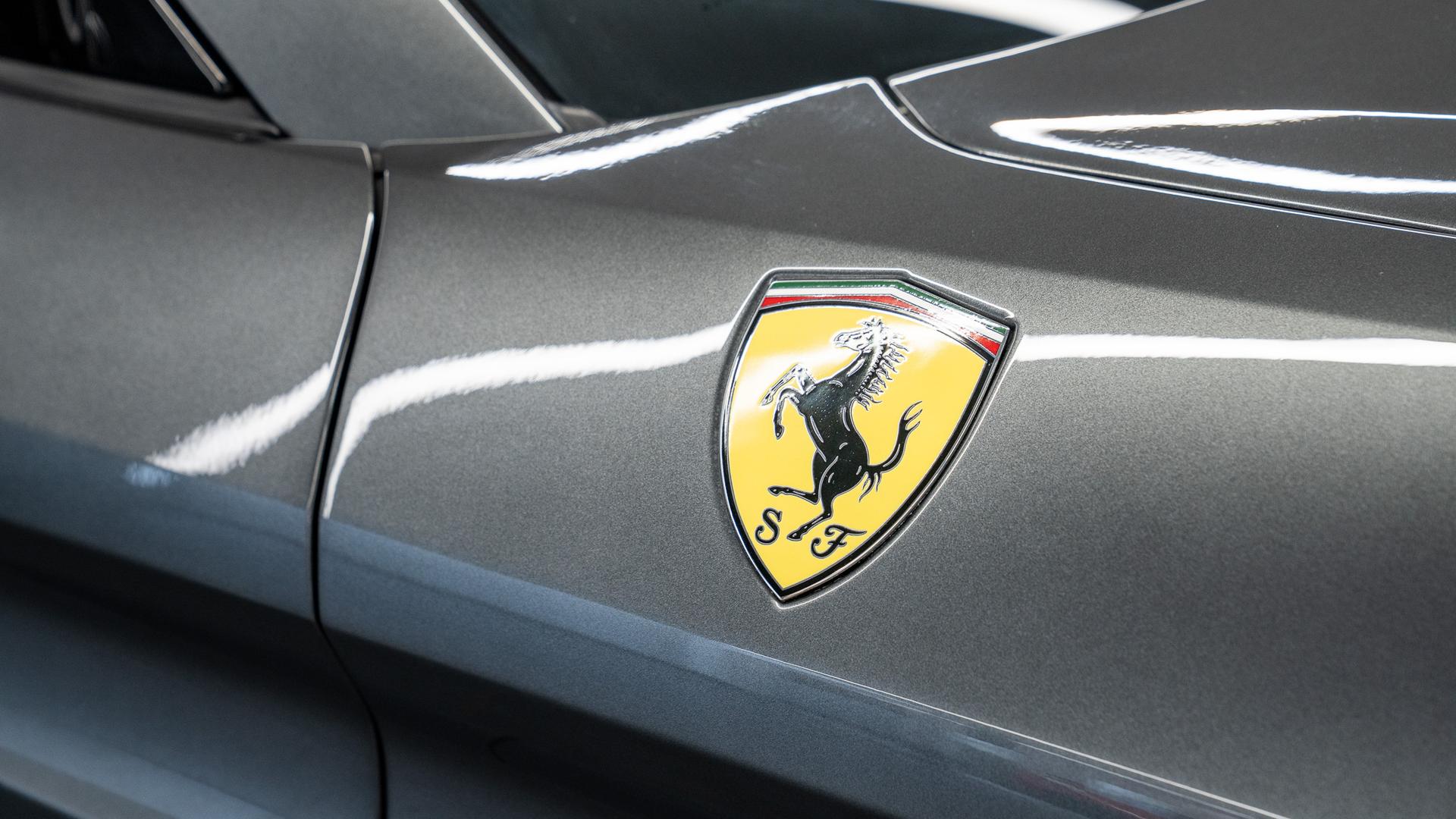Ferrari California Photo 503c480e-d7d3-4b6e-b807-e97341ba3e9a.jpg