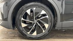 VOLKSWAGEN ID.4 Photo 5
