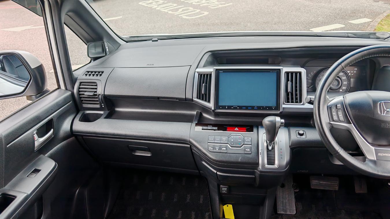 Used Honda Stepwgn STEPWGN 28