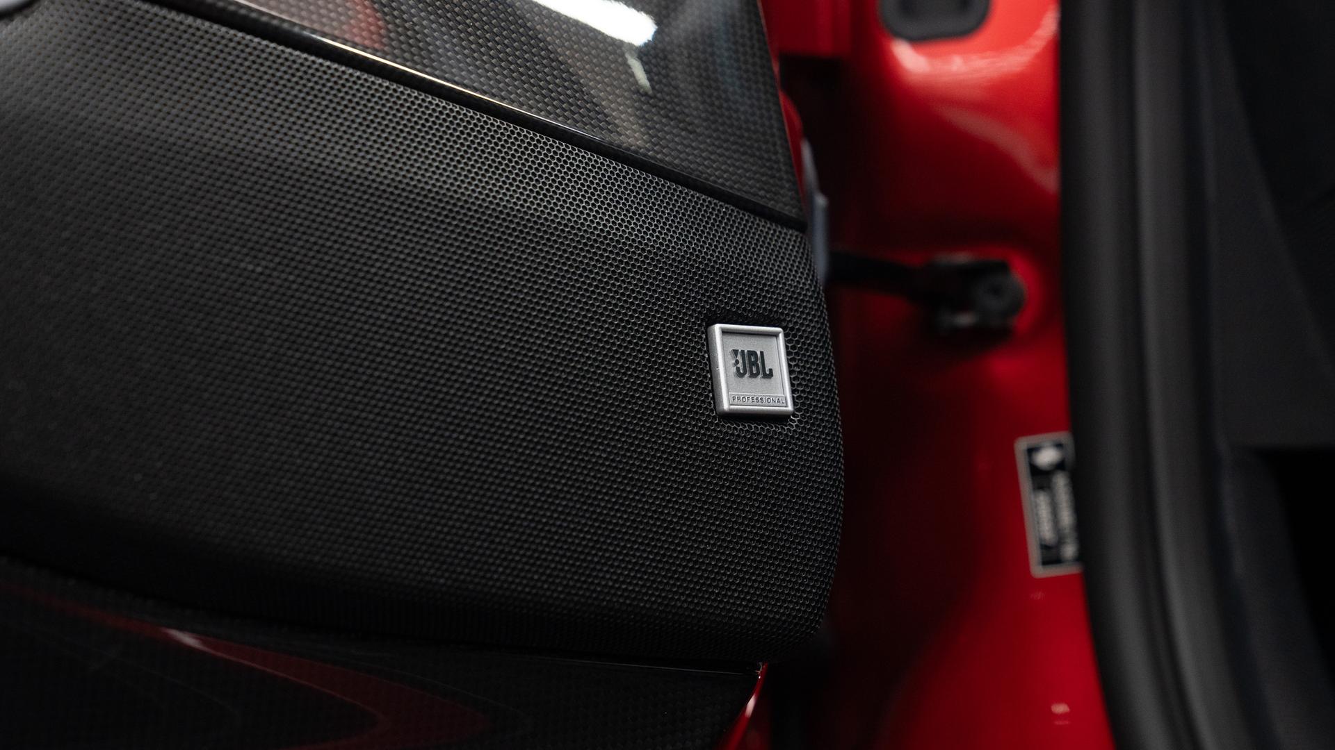 Ferrari 812 Photo 506c9d99-3f7b-43ff-b500-2b6b6df7b87f.jpg