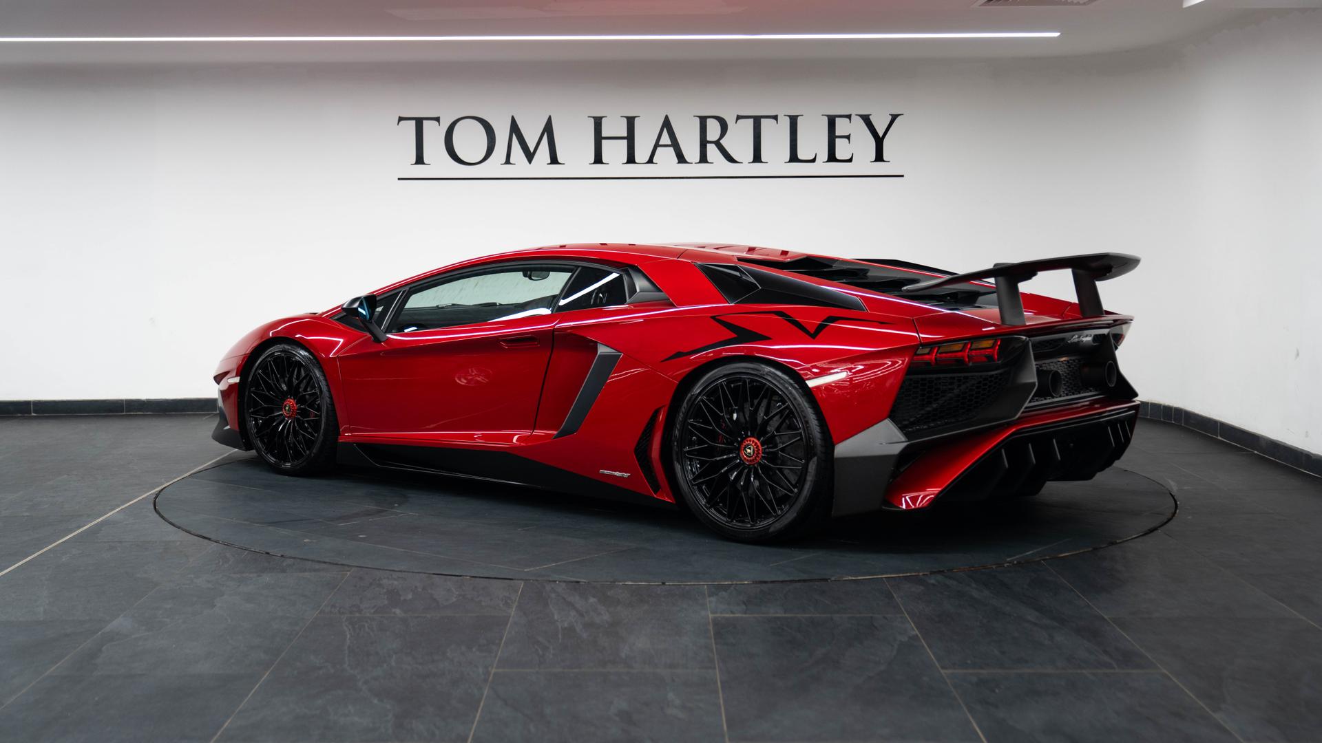 LAMBORGHINI Aventador Photo 50812f05-6c87-45a8-bfbe-9856c50fde94.jpg