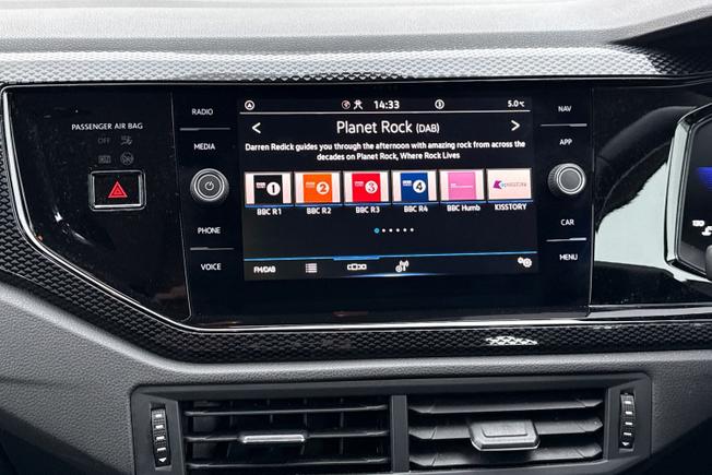 VOLKSWAGEN Polo Photo 10