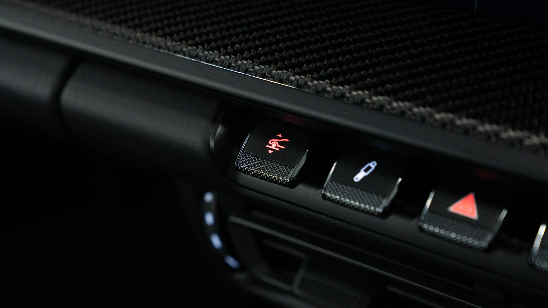 Porsche 911 Photo 508ea972-4c04-4a1f-8395-fd29ac5835d3.jpg