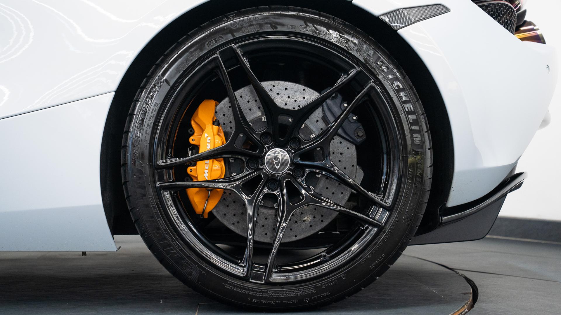McLaren 720S Photo 509065af-4dc8-4f52-a326-a0b31f2270c7.jpg