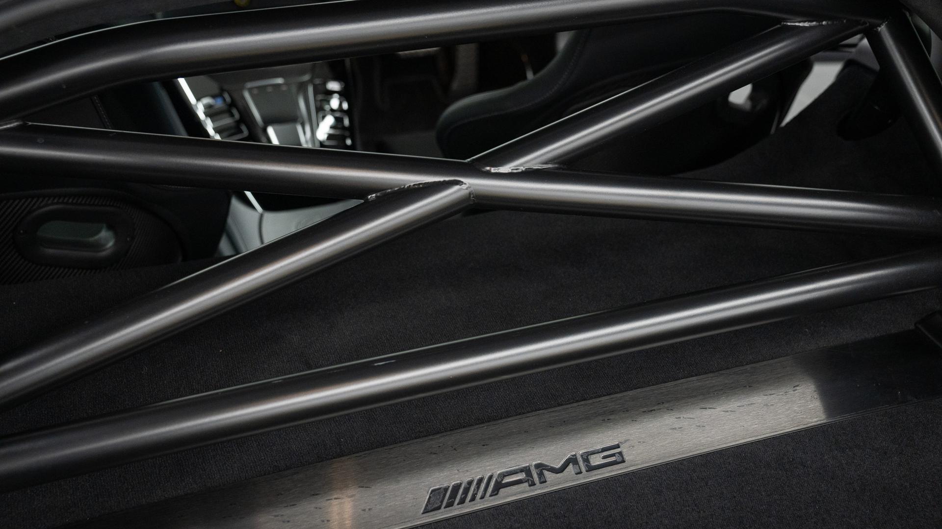 Mercedes-Benz AMG GT Photo 5092f069-2251-4f0e-b651-a3c41d8670f6.jpg