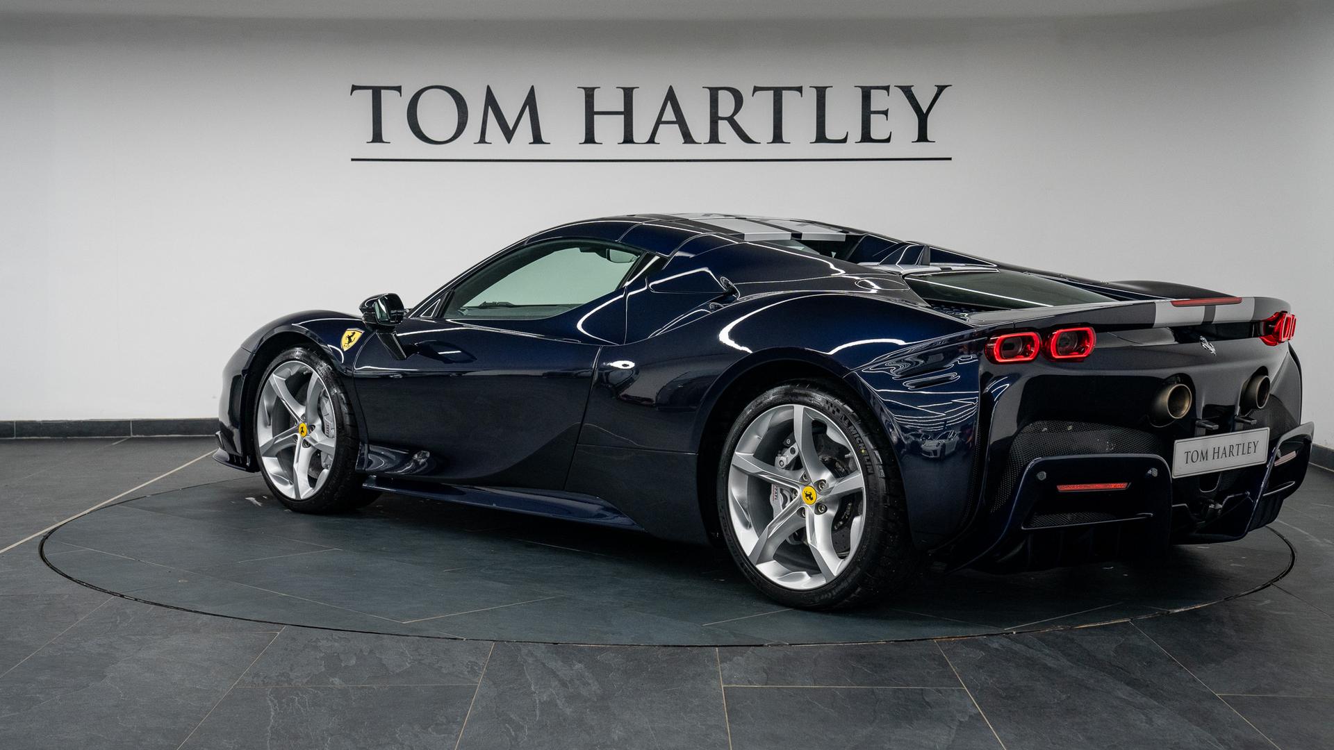 Ferrari SF90 Photo 50a14367-f76f-44a7-a369-7138662a46dc.jpg