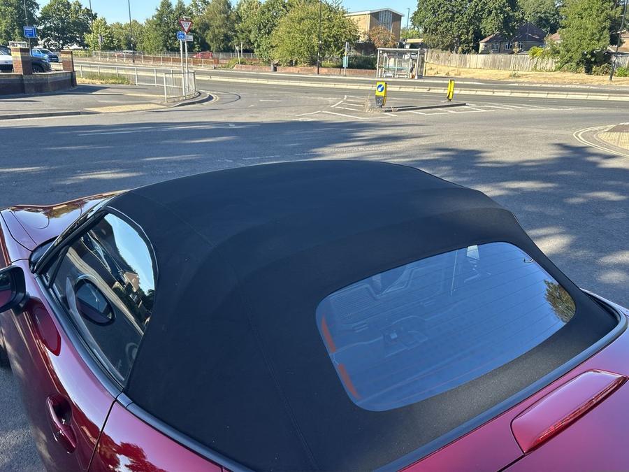 Mazda MX-5 Photo 50a9ad62-5758-467b-8cd9-5ab957cfcc6f.jpg