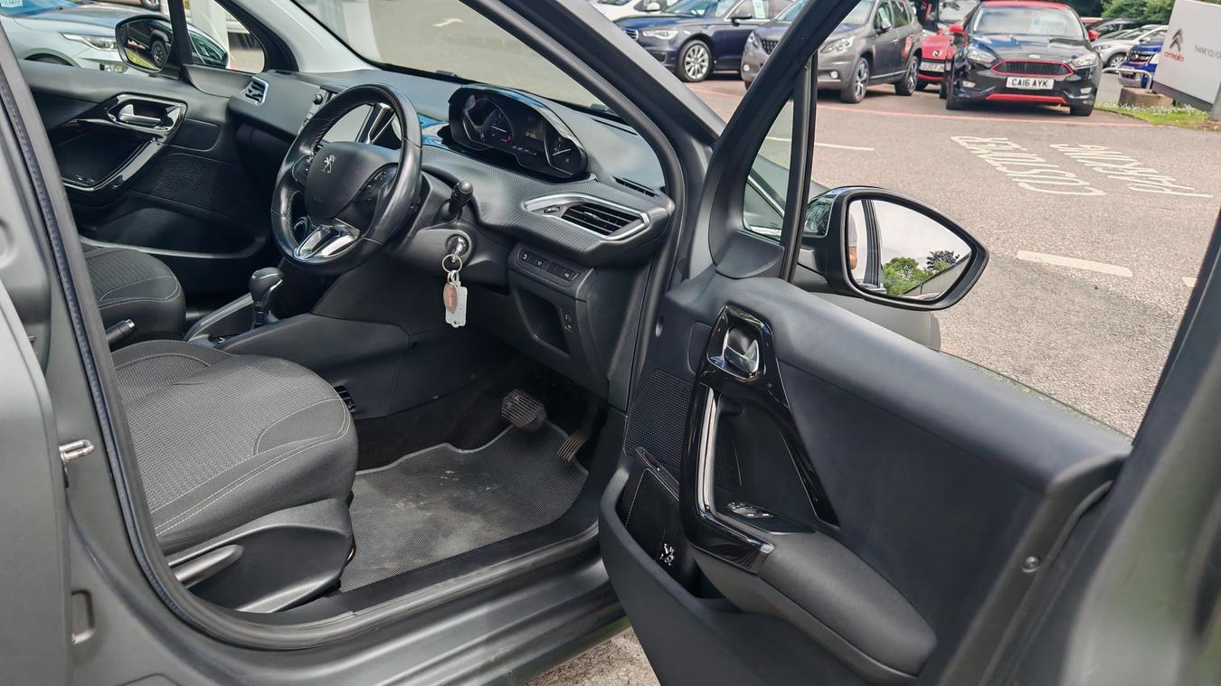 Used Peugeot 208 WG67UPK 12