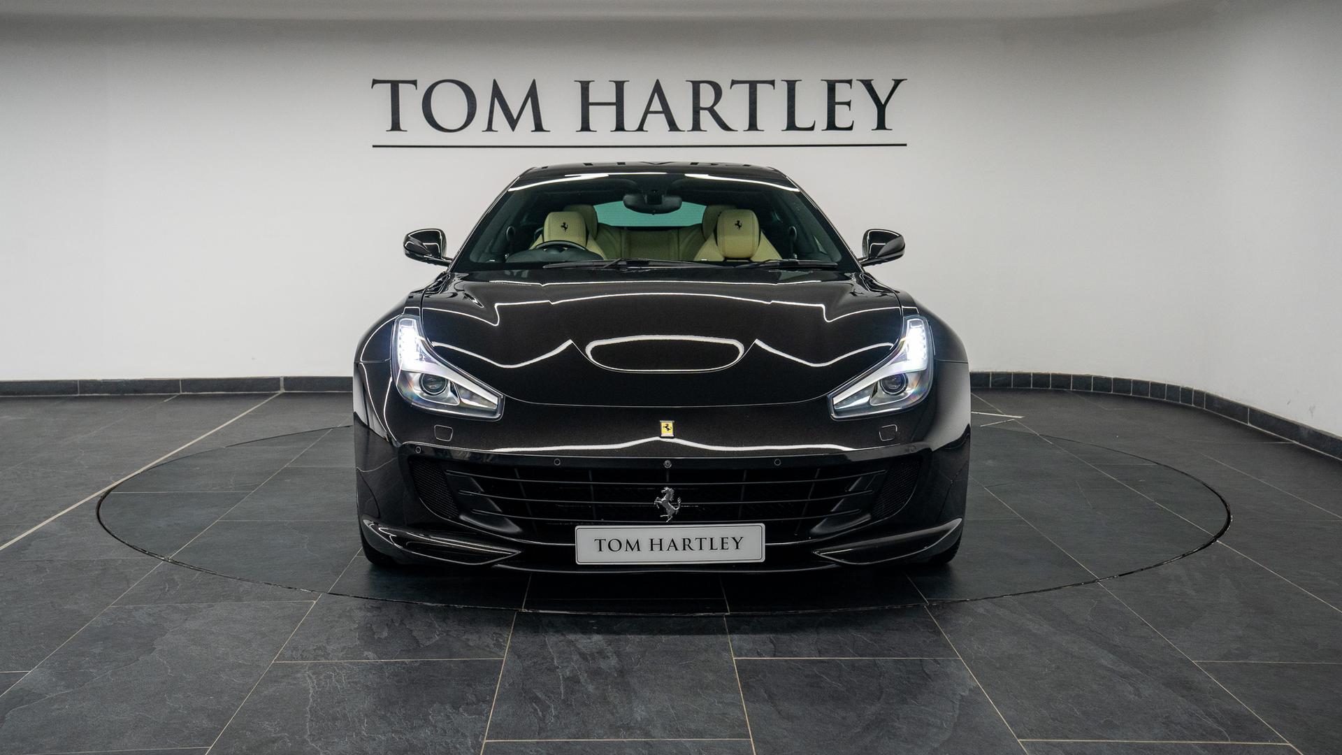Ferrari GTC4 Lusso Photo 50c4961a-c536-4aa7-8391-e6d8320322ff.jpg