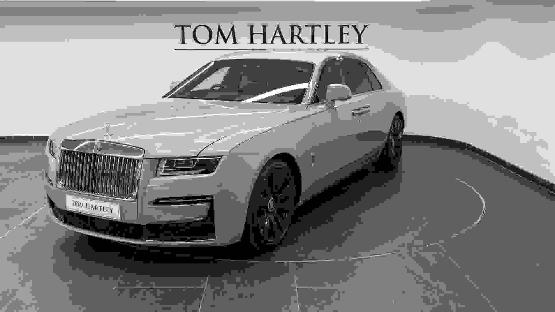 Rolls-Royce GHOST Photo 50c63eac-5f67-4f64-ad40-582a1132cf30.jpg