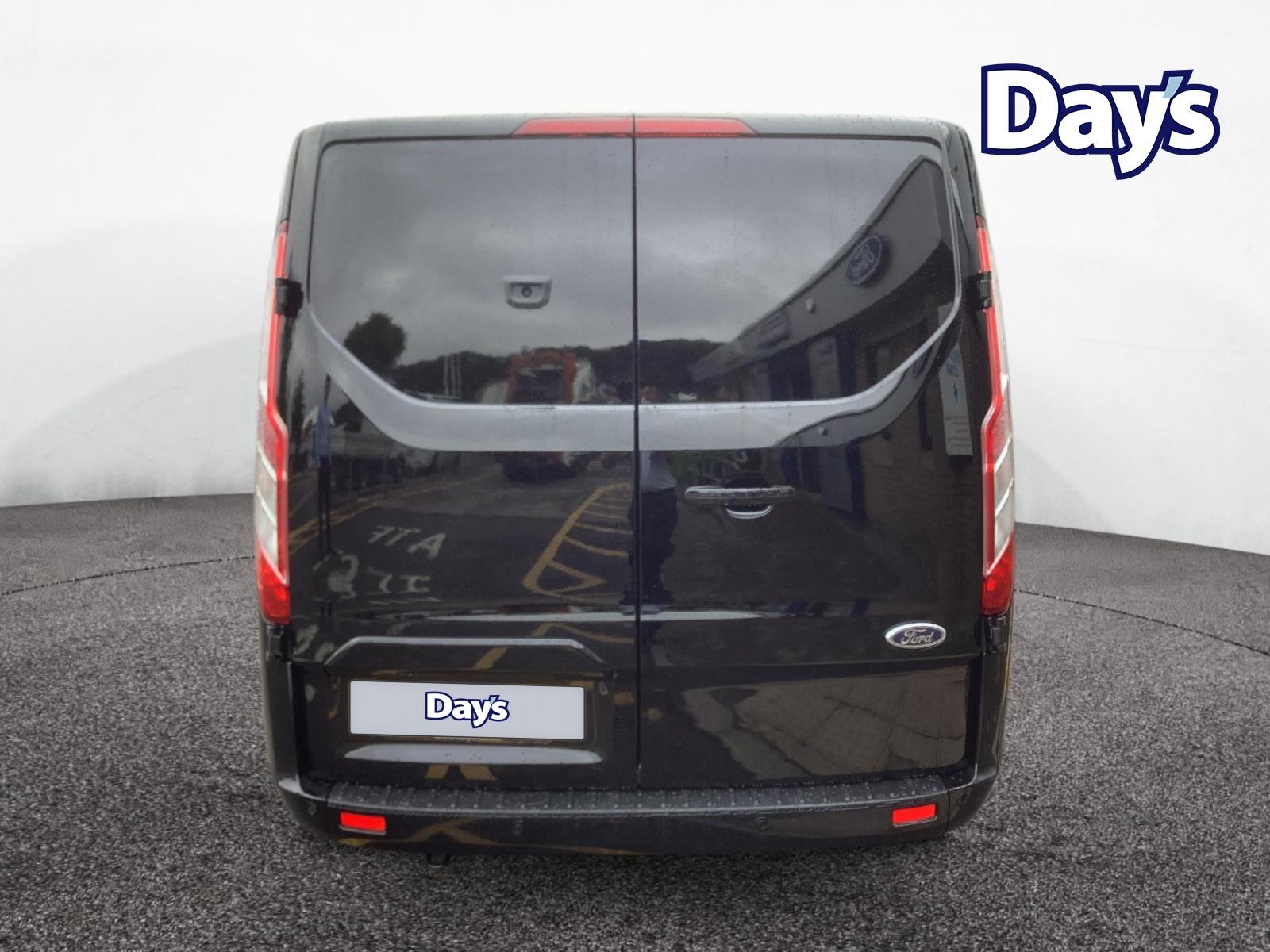 FORD TRANSIT CUSTOM 300 L1 LIMITED PANEL VAN 2.0 L 130PS DIESEL MANUAL 6 DOOR...