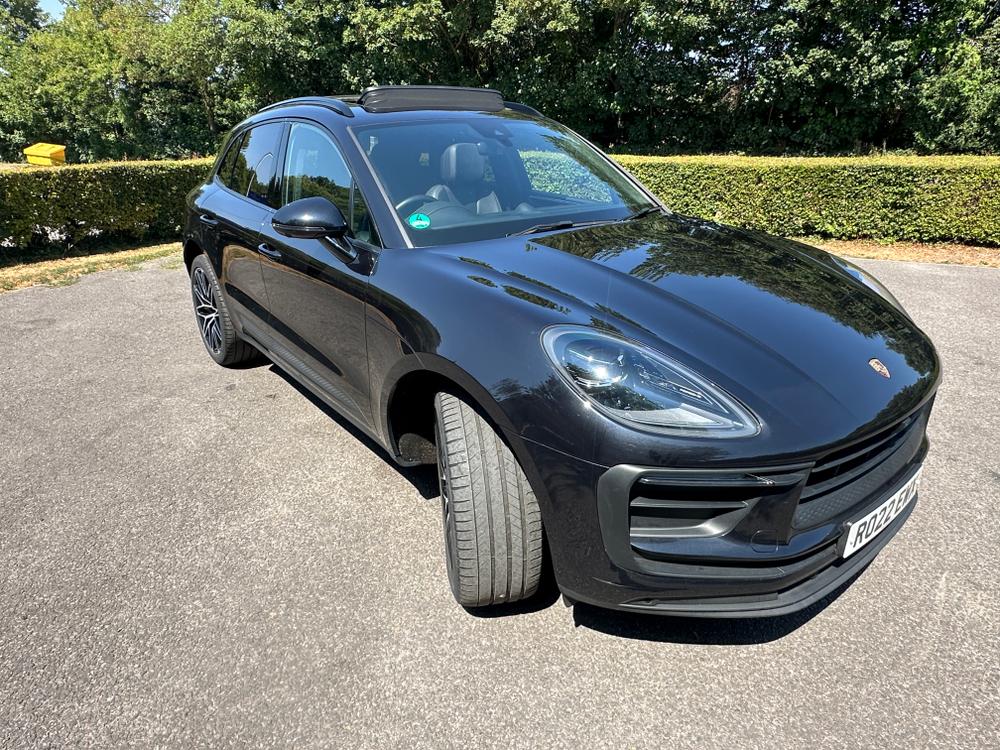 Used Porsche Macan RO22EWX 22