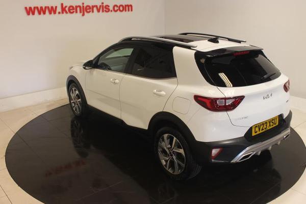 Kia Stonic 1.0 T-GDi MHEV GT-Line S SUV 5dr Petrol Hybrid Manual Euro 6 (s/s) (118 bhp) Photo 4