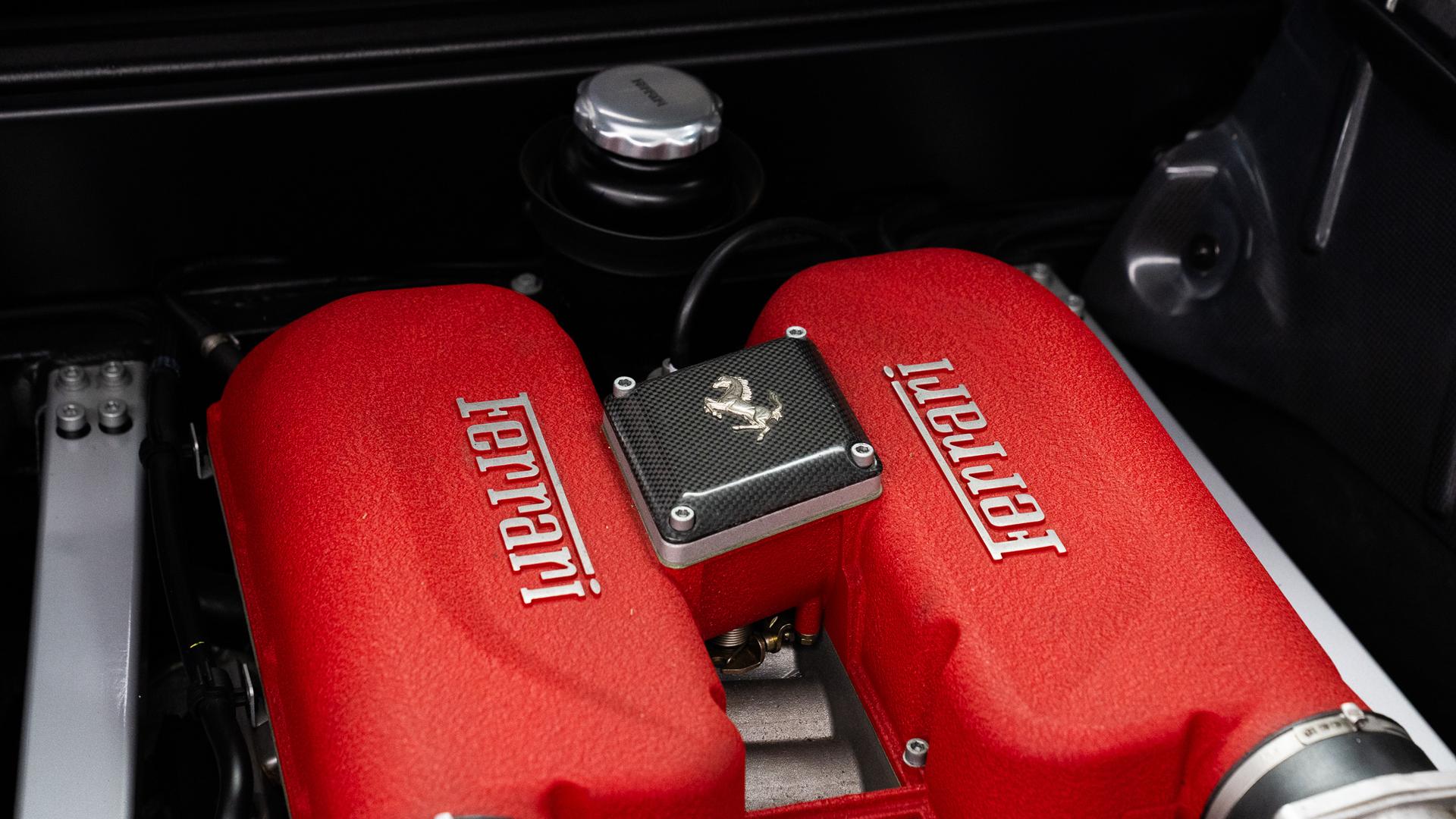 Ferrari 360 Photo 51001715-4156-4415-b8e7-1971bffb8e7b.jpg