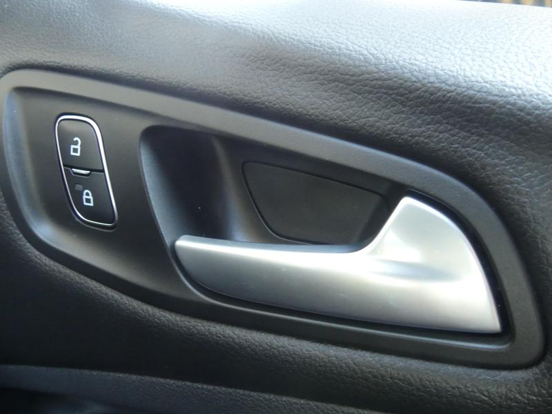 Ford Kuga Photo 510301af-4fa2-4782-b8e1-27702ac736ab.jpg