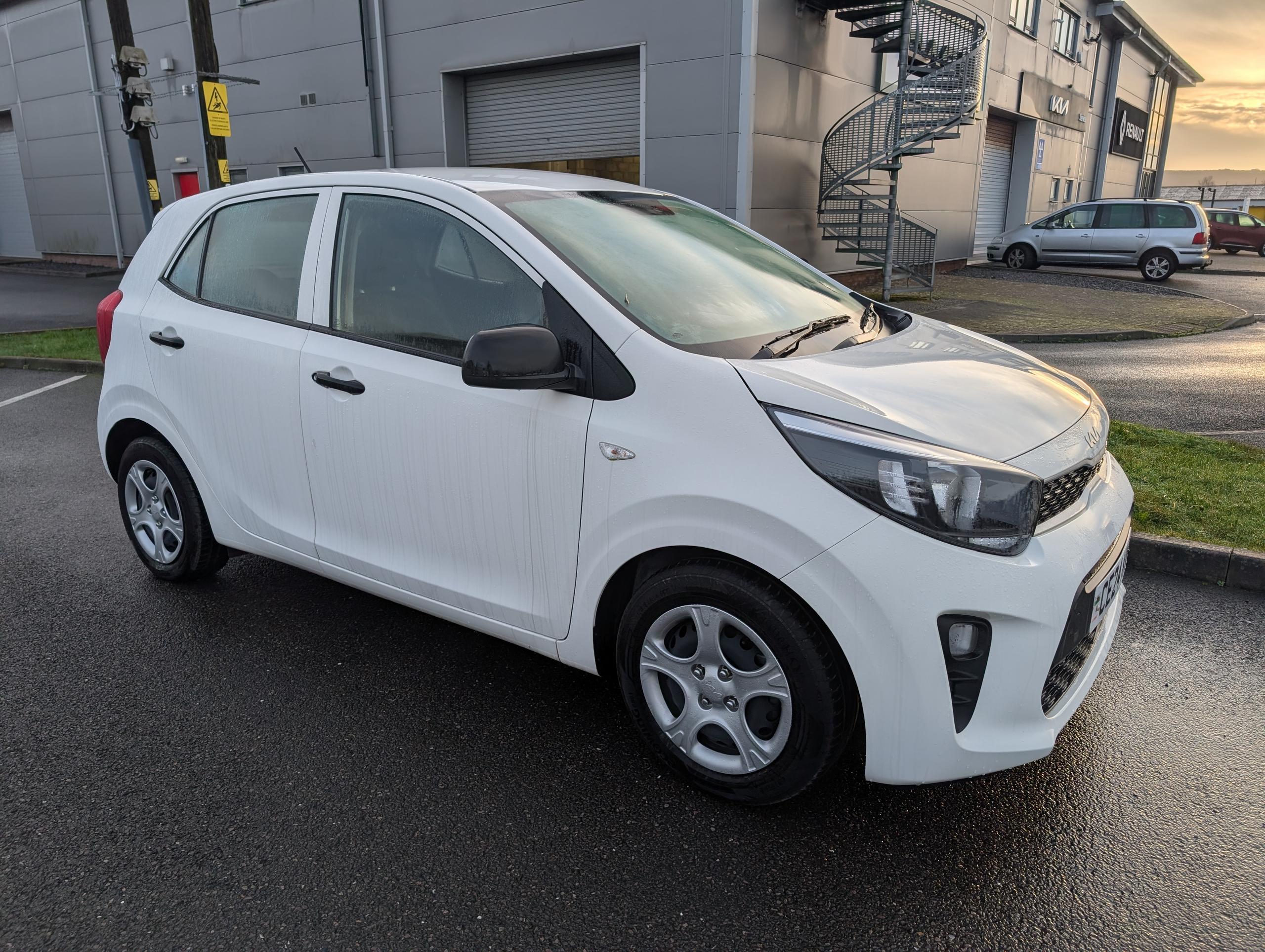 2024 KIA Picanto thumbnail 2