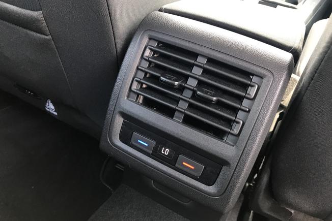 VOLKSWAGEN Golf Photo 18