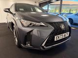 Lexus UX Photo 5