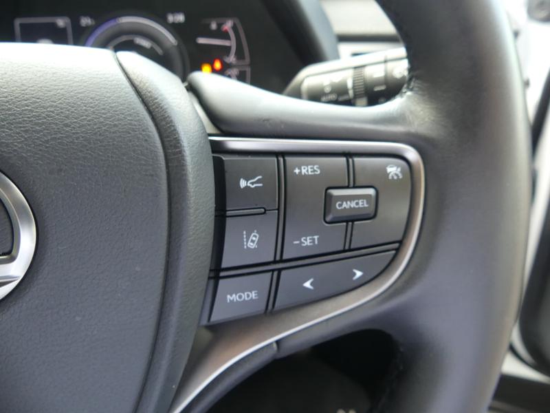 Lexus UX Photo 511632e8-7dac-47cc-a183-63201a8e7188.jpg