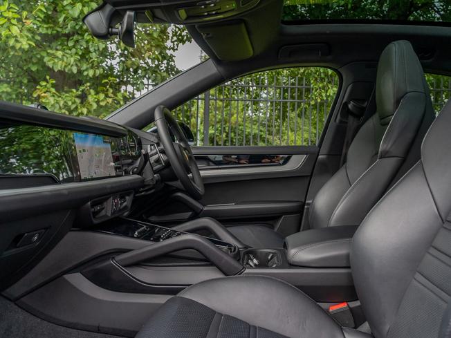 PORSCHE Cayenne Photo 3