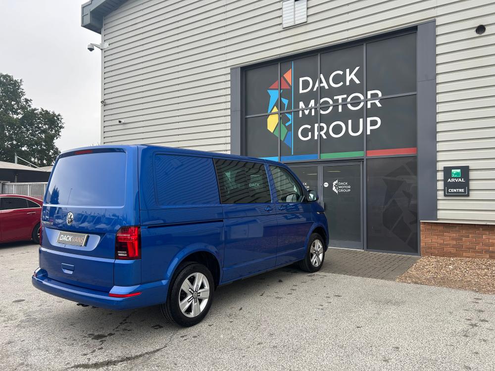 Volkswagen Transporter T6.1 Photo 511d4db1-a59b-421d-b2e0-12b777211725.jpeg