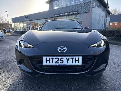 Mazda MX-5 Photo 10