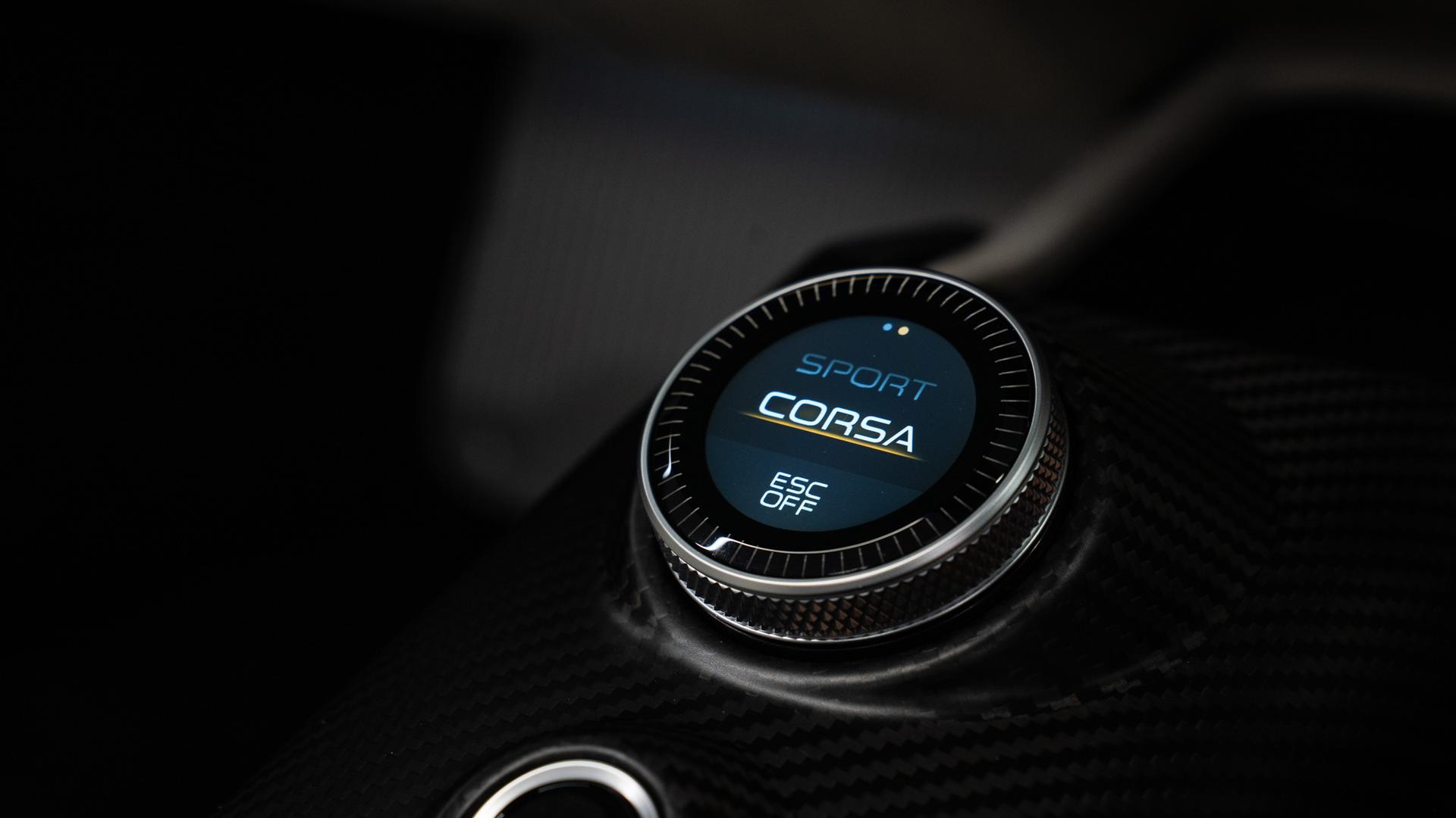 Maserati MC20 Photo 5120d4d6-f3f2-49ee-9456-47eba374ea8d.jpg