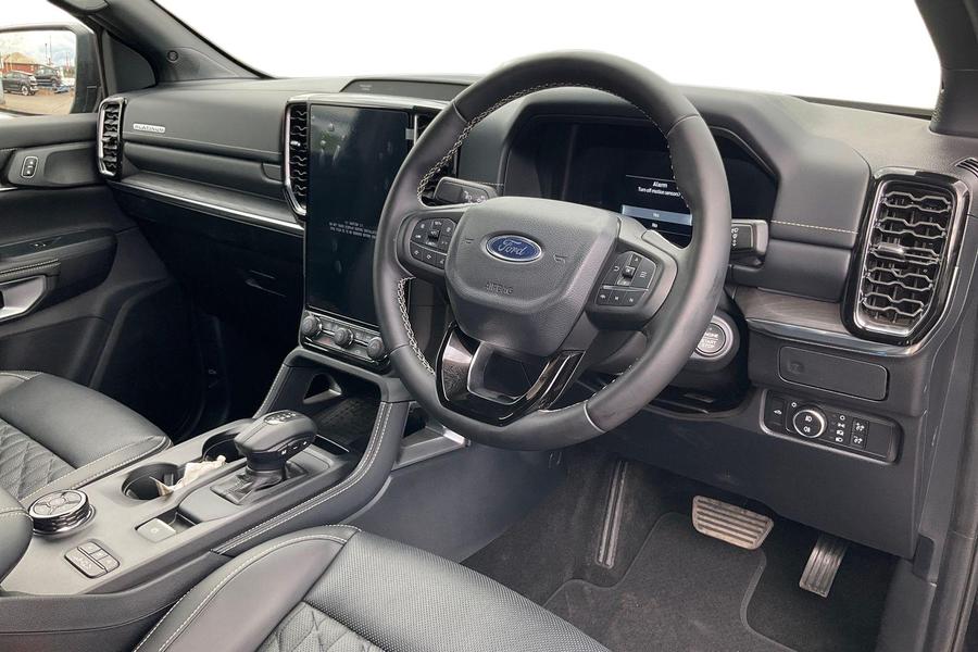 Ford RANGER Photo 51304679-2d43-4fa8-baae-af956f91202f.jpg
