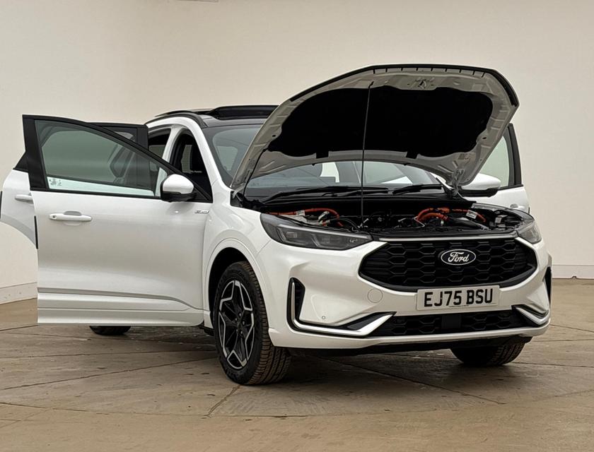 Ford Kuga Photo 51322298-fb5e-48e2-a08d-5e5240ae4ba0.jpg