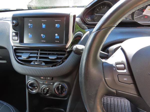 Used Peugeot 208 HV18HPN 18