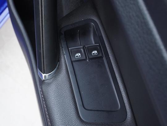 Volkswagen Golf Photo 5141b571-011d-43a9-a115-ae376f7251cb.jpg