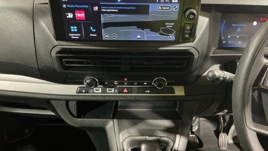 Toyota ProAce Photo 51491367-44ab-4866-b8b6-37aacbf9ef67.jpg